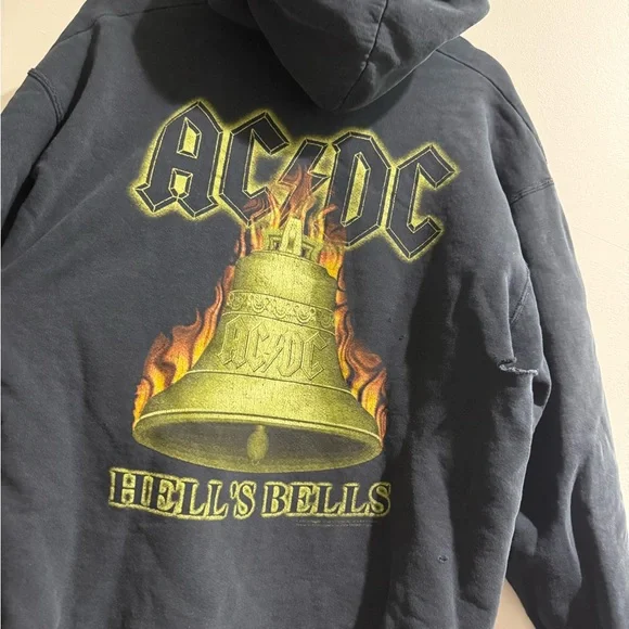 Vintage AC/DC Hell’s Bell World Tour Hoodie - Picture 6 of 6